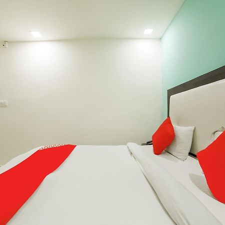 My Comfortable Hotel Нью-Дели Экстерьер фото